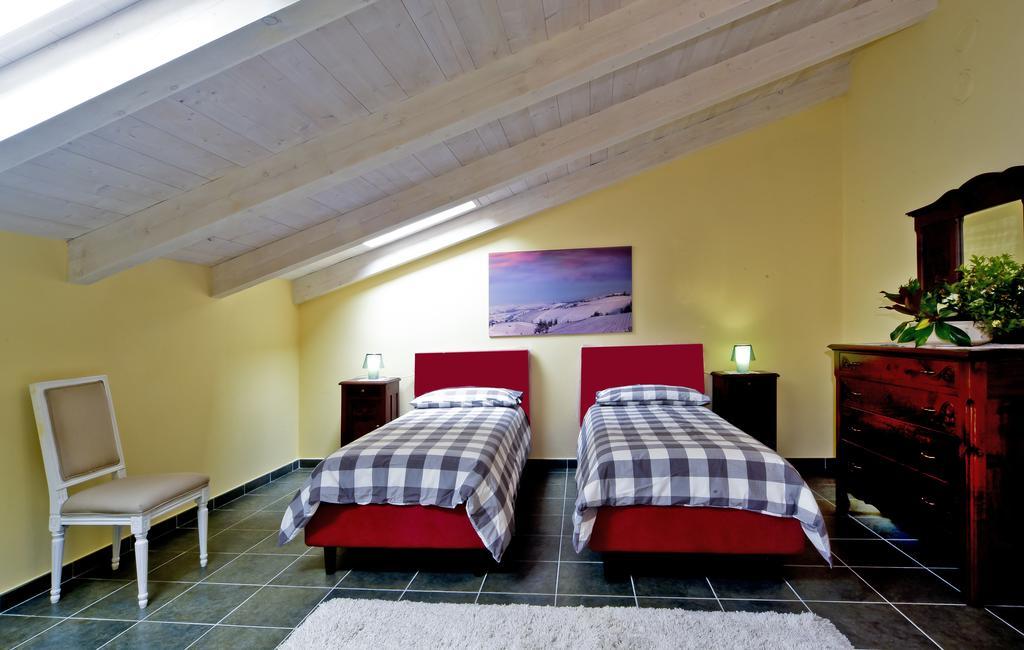Casa Nalin Διαμέρισμα La Morra Δωμάτιο φωτογραφία
